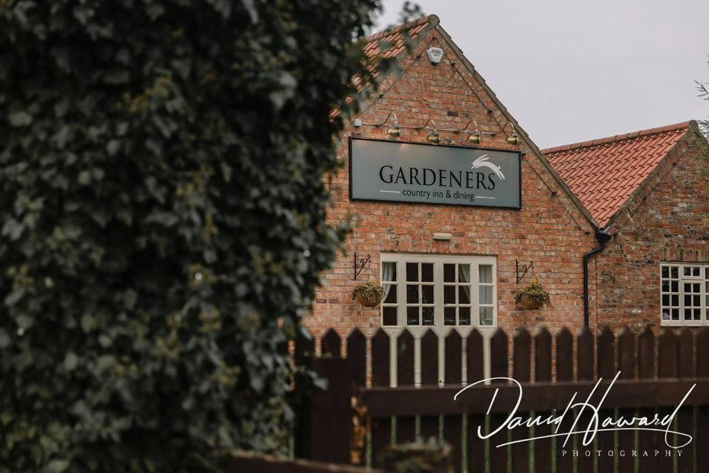 The Gardeners Country Inn Kingston upon Hull Exterior foto